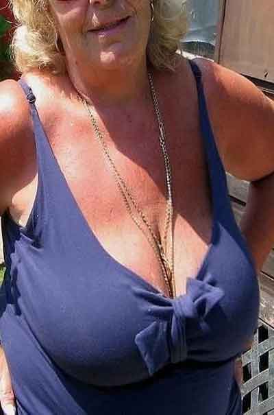 Andrea, 56 Jahre, Sextreffen mit Frauen in Winterhude
